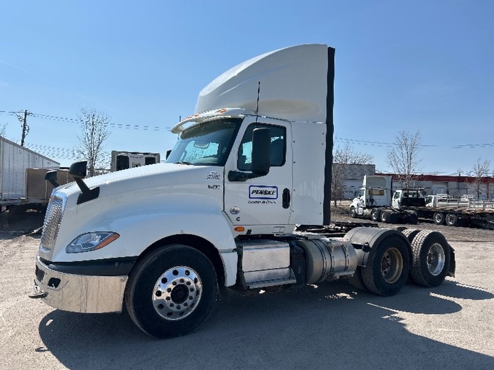 Day Cab Tractor-Heavy Duty Tractors-International-2021-LT625-Montreal-PQ-422,536\n\t\tkm-$ 64,750 - Image 3