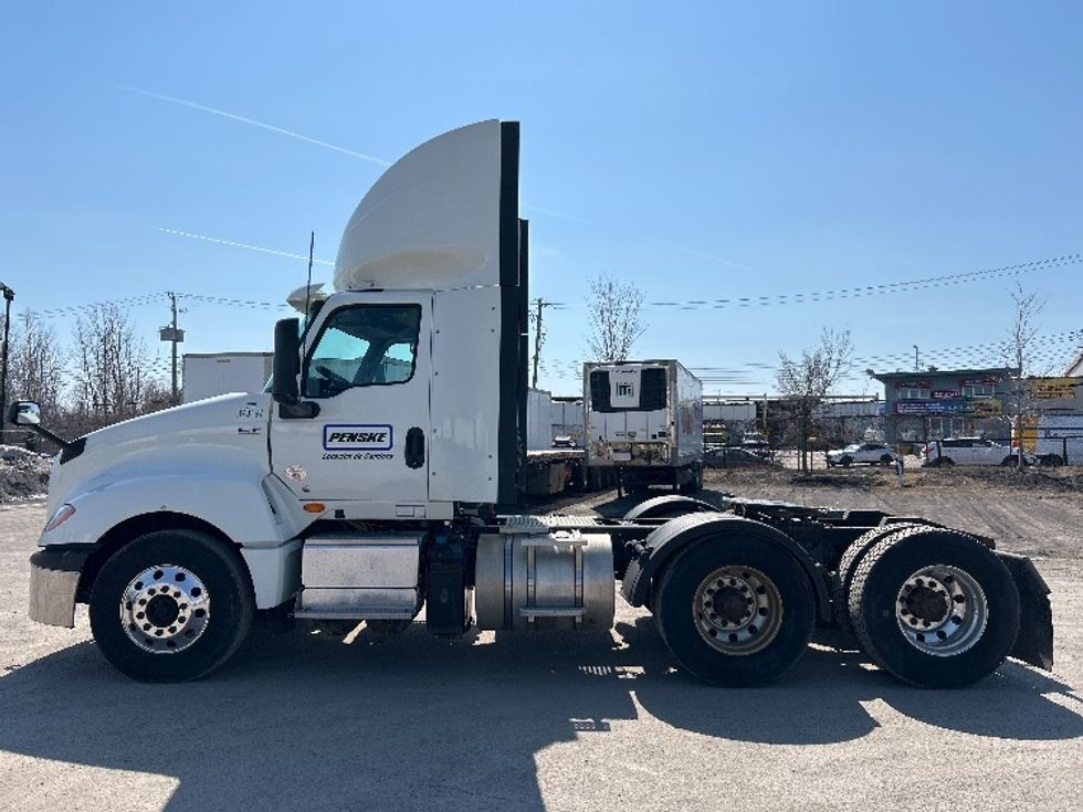 Day Cab Tractor-Heavy Duty Tractors-International-2021-LT625-Montreal-PQ-422,536\n\t\tkm-$ 64,750 - Image 4