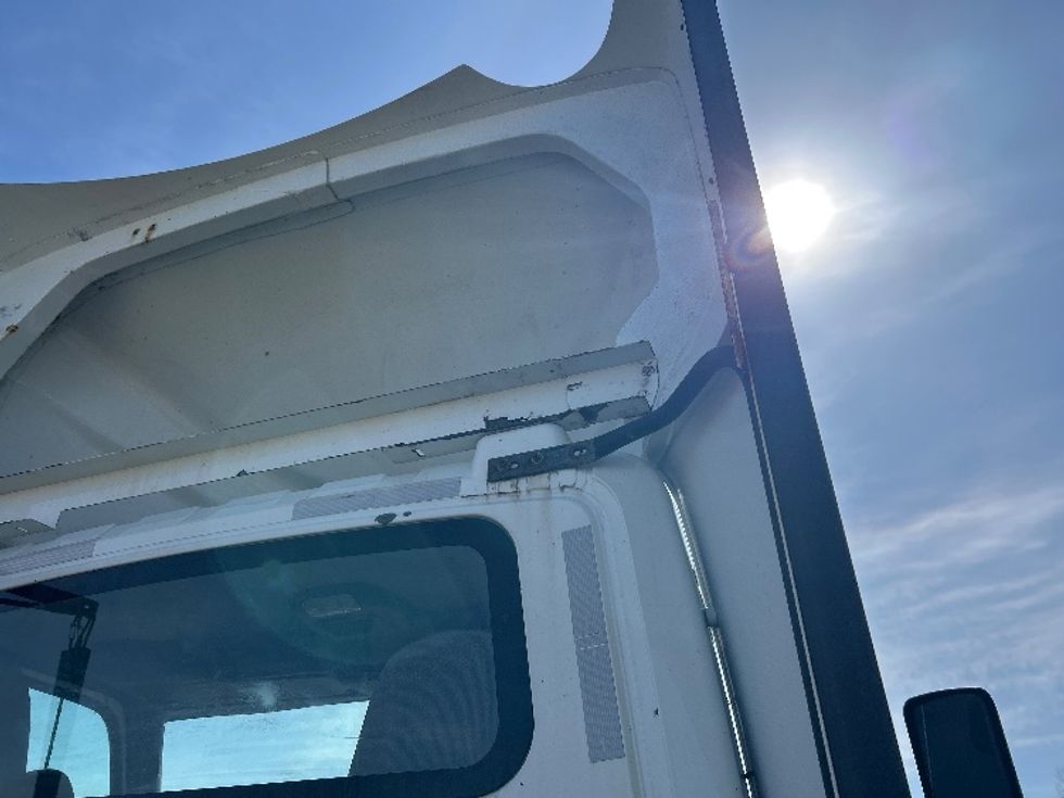 Day Cab Tractor-Heavy Duty Tractors-International-2021-LT625-Montreal-PQ-454,233\n\t\tkm-$ 63,250 - Image 20