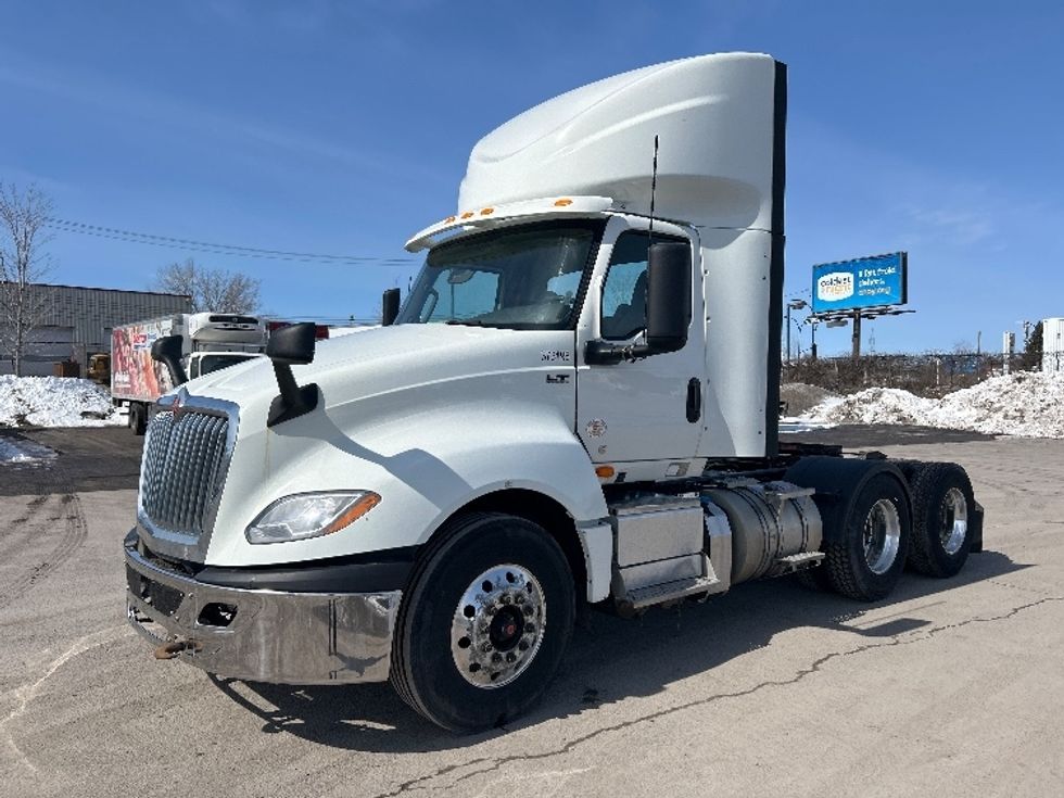 Day Cab Tractor-Heavy Duty Tractors-International-2021-LT625-Montreal-PQ-454,233\n\t\tkm-$ 63,250 - Image 3