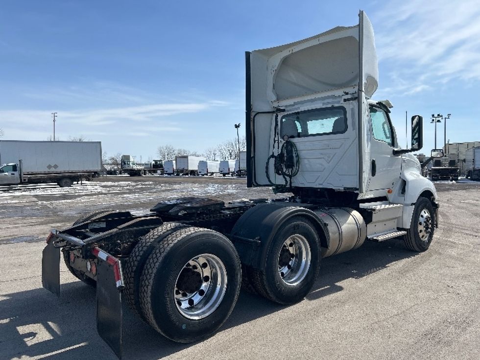 Day Cab Tractor-Heavy Duty Tractors-International-2021-LT625-Montreal-PQ-454,233\n\t\tkm-$ 63,250 - Image 7