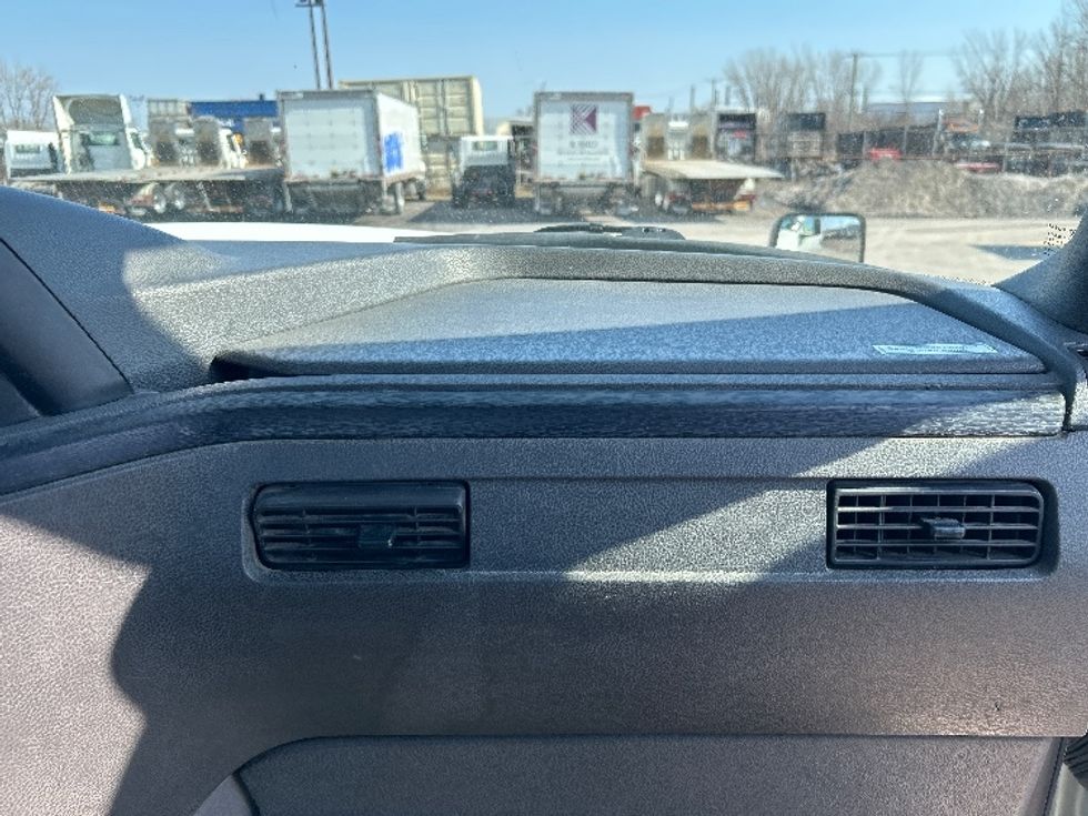 Day Cab Tractor-Heavy Duty Tractors-International-2021-LT625-Montreal-PQ-482,361\n\t\tkm-$ 62,000 - Image 13