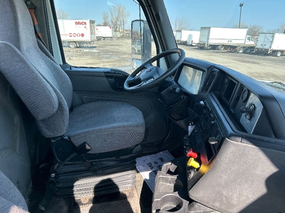 Day Cab Tractor-Heavy Duty Tractors-International-2021-LT625-Montreal-PQ-482,361\n\t\tkm-$ 62,000 - Image 14