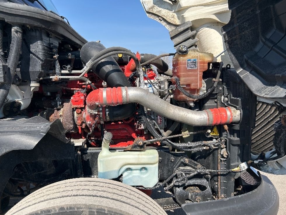 Day Cab Tractor-Heavy Duty Tractors-International-2021-LT625-Montreal-PQ-482,361\n\t\tkm-$ 62,000 - Image 15