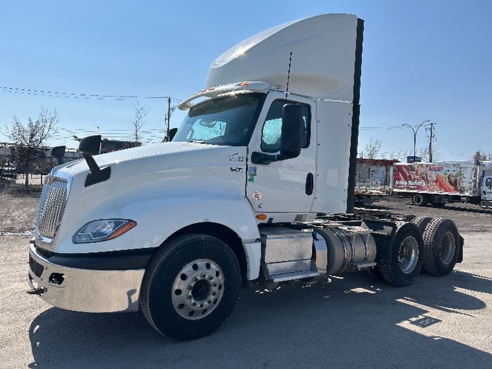Day Cab Tractor-Heavy Duty Tractors-International-2021-LT625-Montreal-PQ-482,361\n\t\tkm-$ 62,000 - Image 3