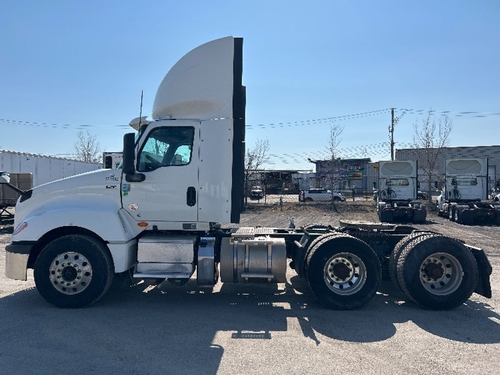 Day Cab Tractor-Heavy Duty Tractors-International-2021-LT625-Montreal-PQ-482,361\n\t\tkm-$ 62,000 - Image 4