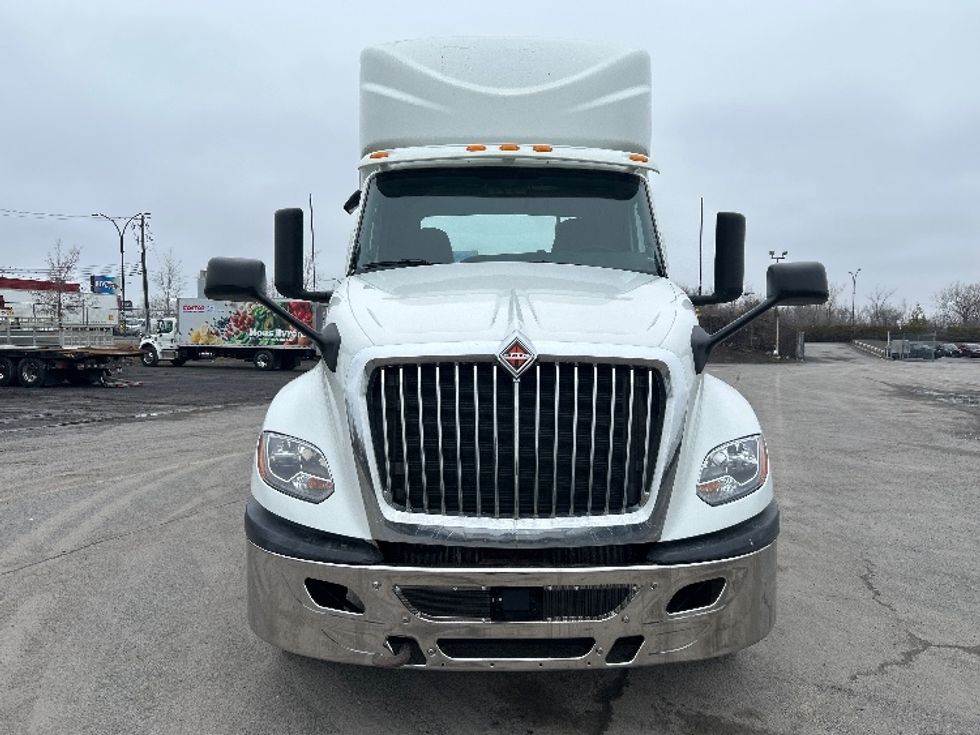Day Cab Tractor-Heavy Duty Tractors-International-2021-LT625-Montreal-PQ-497,484\n\t\tkm-$ 64,000 - Image 2