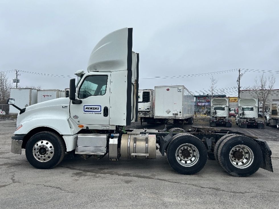 Day Cab Tractor-Heavy Duty Tractors-International-2021-LT625-Montreal-PQ-497,484\n\t\tkm-$ 64,000 - Image 4