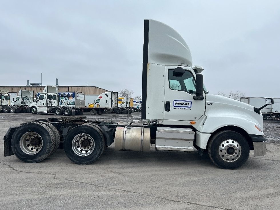 Day Cab Tractor-Heavy Duty Tractors-International-2021-LT625-Montreal-PQ-497,484\n\t\tkm-$ 64,000 - Image 8