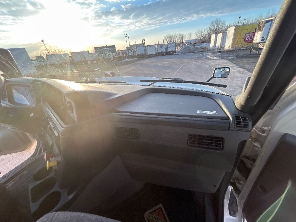 Day Cab Tractor-Heavy Duty Tractors-International-2021-LT625-Montreal-PQ-508,716\n\t\tkm-$ 59,750 - Image 13