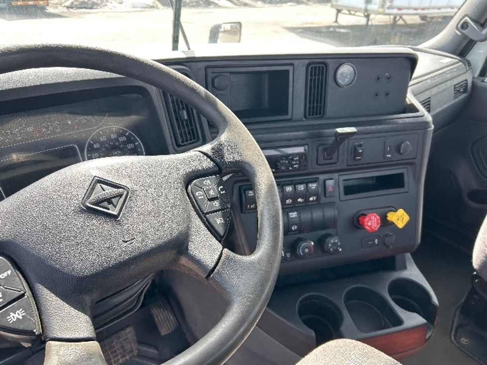 Day Cab Tractor-Heavy Duty Tractors-International-2021-LT625-Montreal-PQ-513,788\n\t\tkm-$ 60,750 - Image 10