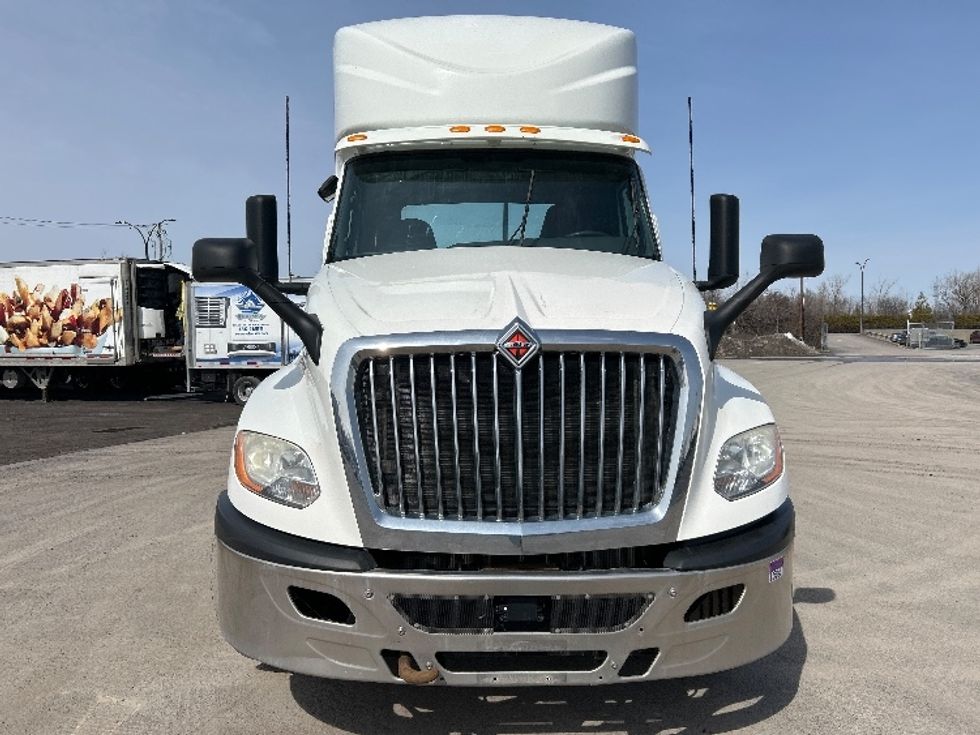 Day Cab Tractor-Heavy Duty Tractors-International-2021-LT625-Montreal-PQ-513,788\n\t\tkm-$ 60,750 - Image 2