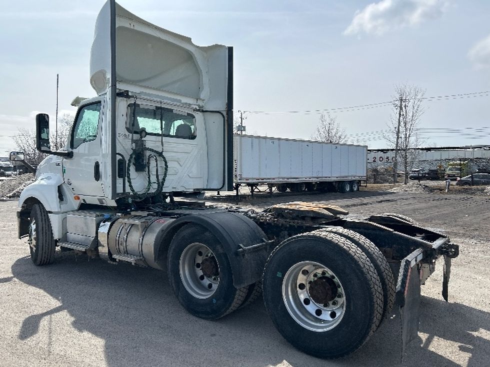 Day Cab Tractor-Heavy Duty Tractors-International-2021-LT625-Montreal-PQ-513,788\n\t\tkm-$ 60,750 - Image 5