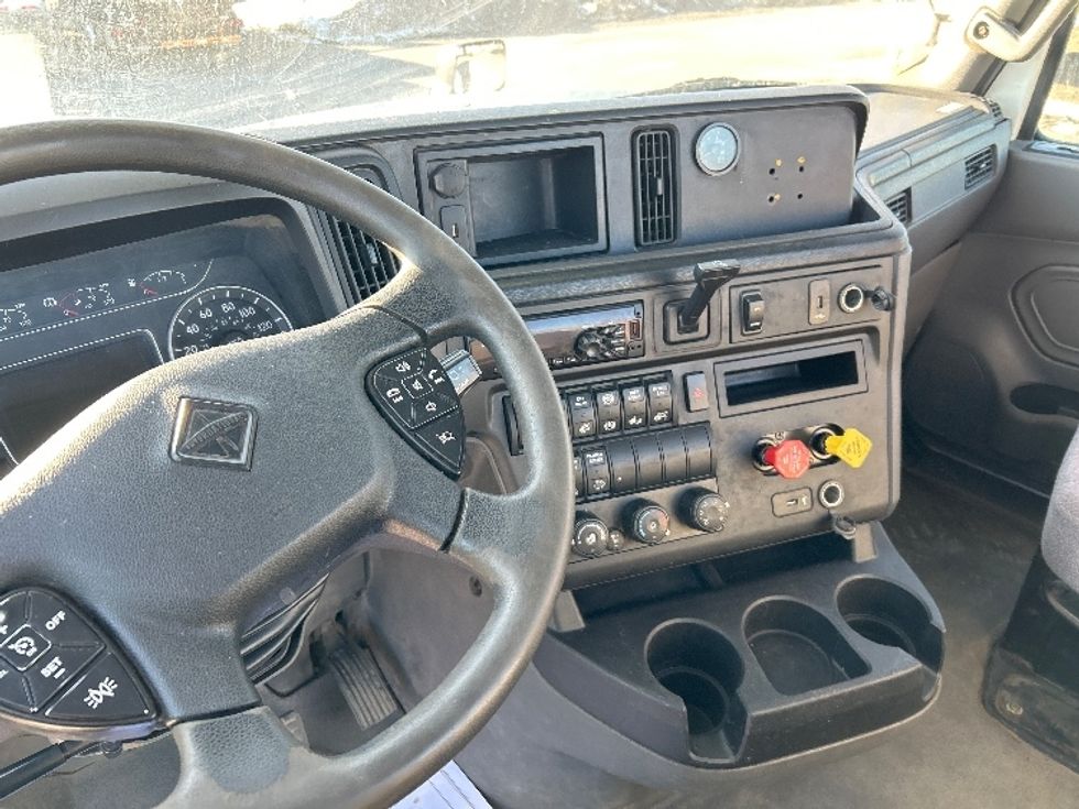 Day Cab Tractor-Heavy Duty Tractors-International-2021-LT625-Montreal-PQ-516,706\n\t\tkm-$ 60,500 - Image 10