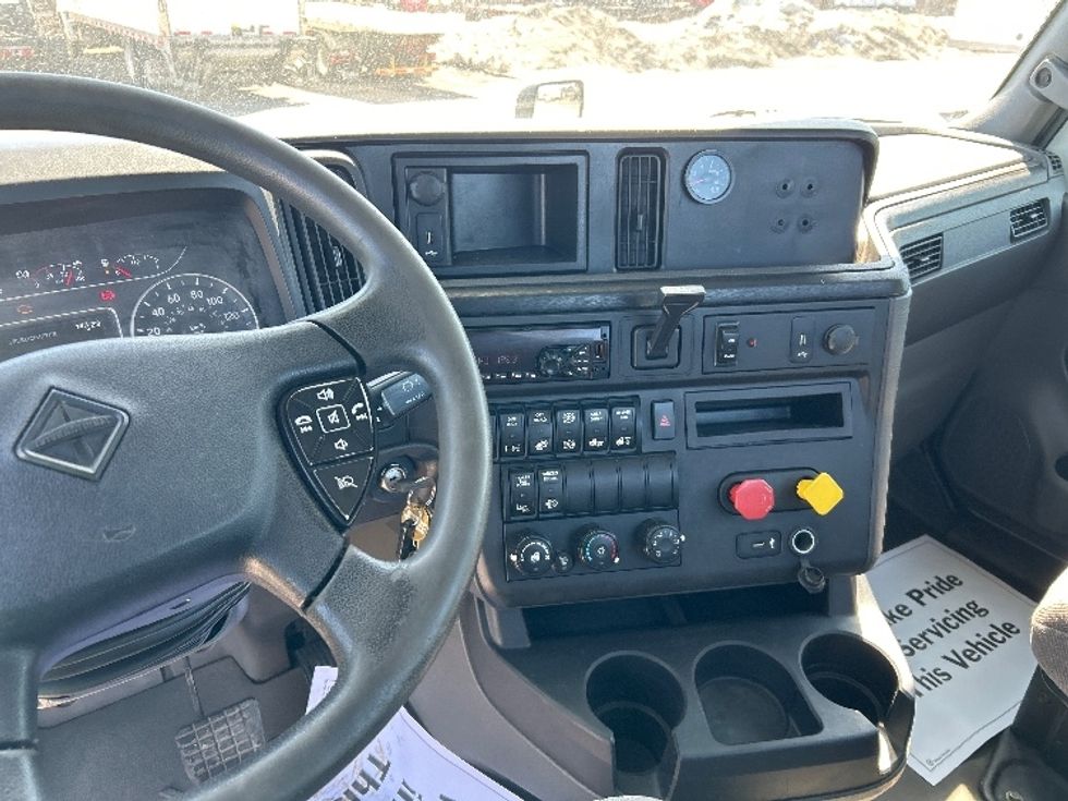 Day Cab Tractor-Heavy Duty Tractors-International-2021-LT625-Montreal-PQ-537,892\n\t\tkm-$ 59,750 - Image 10
