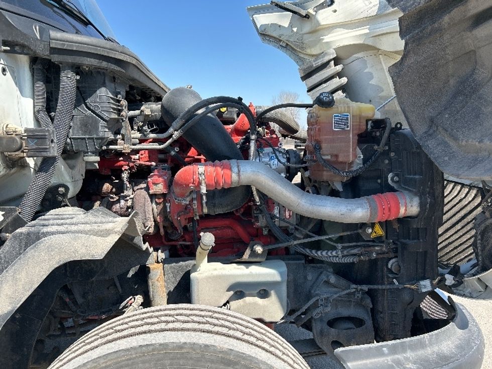 Day Cab Tractor-Heavy Duty Tractors-International-2021-LT625-Montreal-PQ-537,892\n\t\tkm-$ 59,750 - Image 15