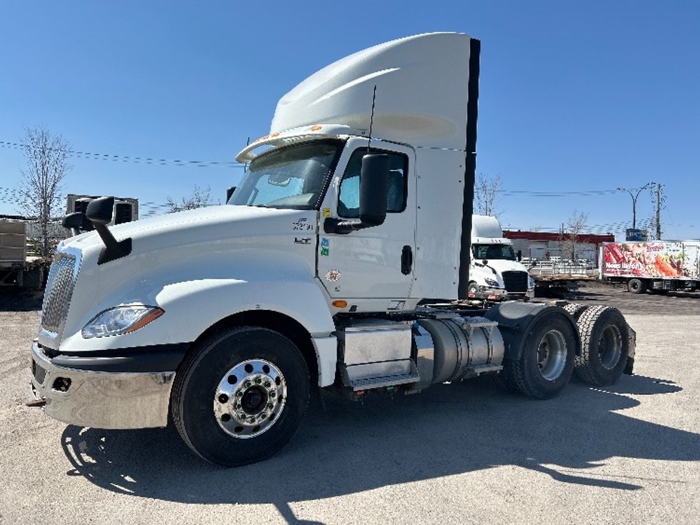 Day Cab Tractor-Heavy Duty Tractors-International-2021-LT625-Montreal-PQ-537,892\n\t\tkm-$ 59,750 - Image 3