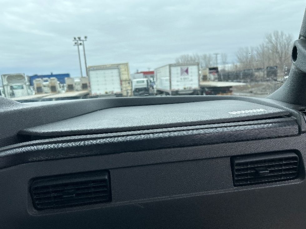 Day Cab Tractor-Heavy Duty Tractors-International-2021-LT625-Montreal-PQ-541,894\n\t\tkm-$ 59,500 - Image 13