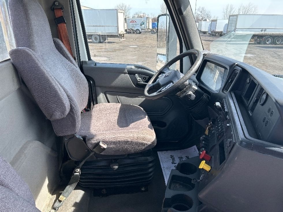 Day Cab Tractor-Heavy Duty Tractors-International-2021-LT625-Montreal-PQ-563,552\n\t\tkm-$ 58,500 - Image 14