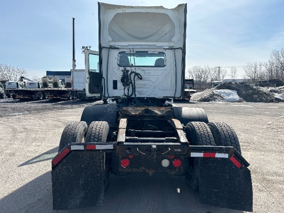 Day Cab Tractor-Heavy Duty Tractors-International-2021-LT625-Montreal-PQ-563,552\n\t\tkm-$ 58,500 - Image 17