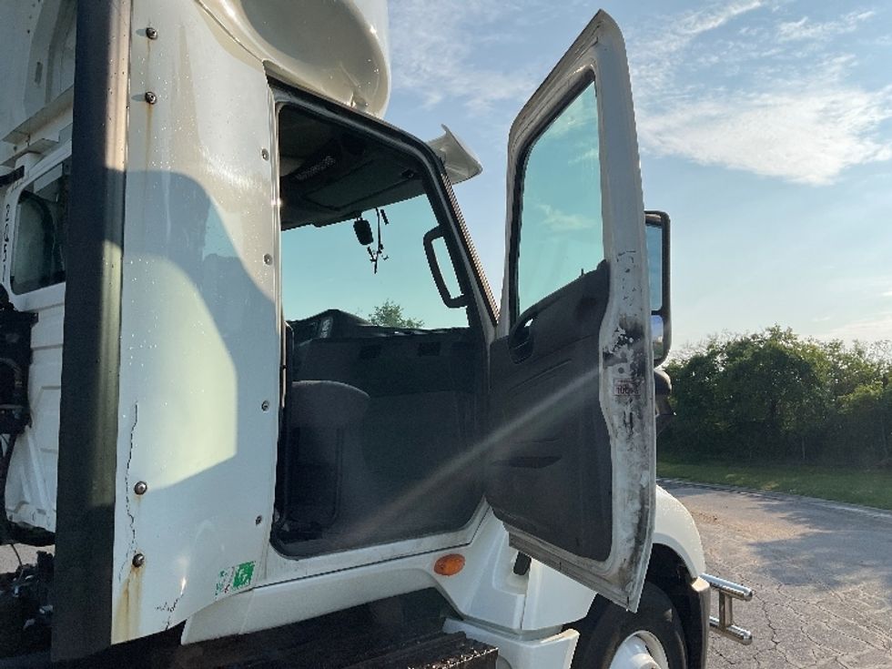 Day Cab Tractor-Heavy Duty Tractors-International-2021-LT625-Rochester-NY-489,718\n\t\tmiles-$ 46,000 - Image 10