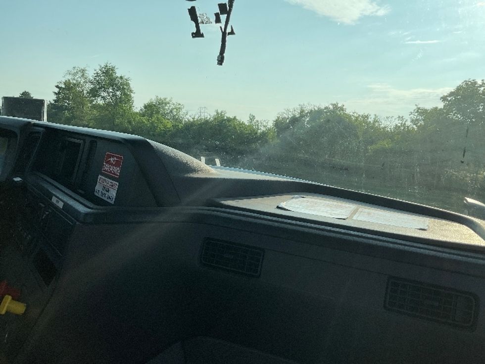 Day Cab Tractor-Heavy Duty Tractors-International-2021-LT625-Rochester-NY-489,718\n\t\tmiles-$ 46,000 - Image 11