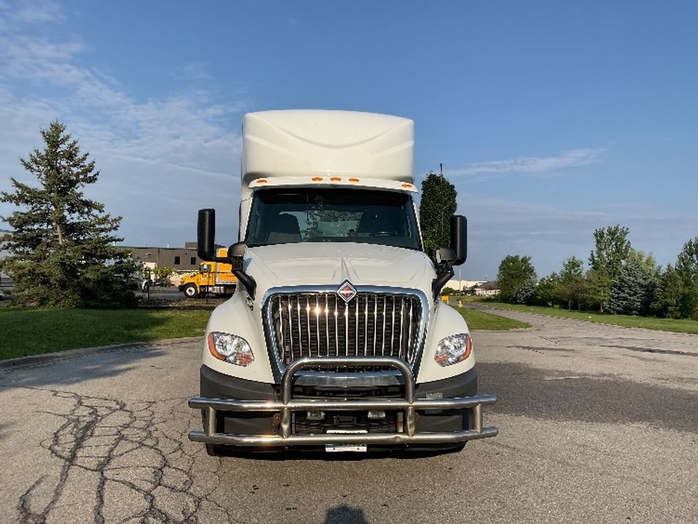 Day Cab Tractor-Heavy Duty Tractors-International-2021-LT625-Rochester-NY-489,718\n\t\tmiles-$ 46,000 - Image 2
