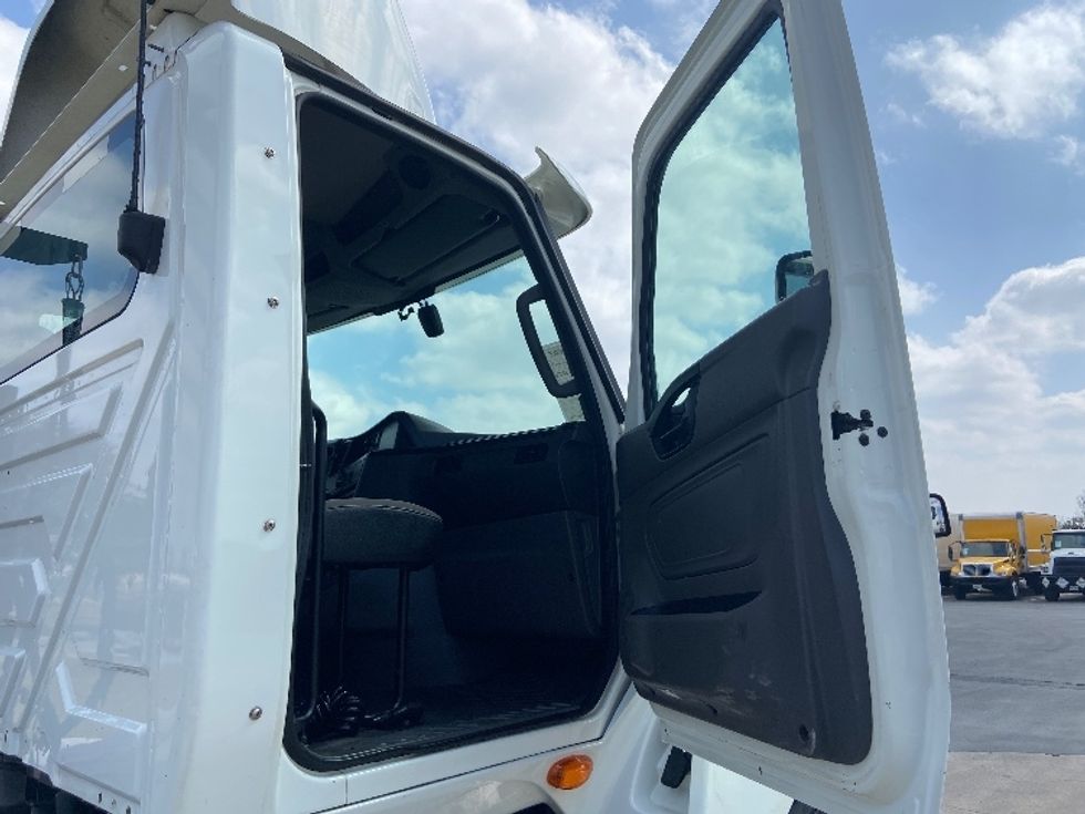 Day Cab Tractor-Heavy Duty Tractors-International-2021-LT625-San Antonio-TX-214,097\n\t\tmiles-$ 42,250 - Image 11
