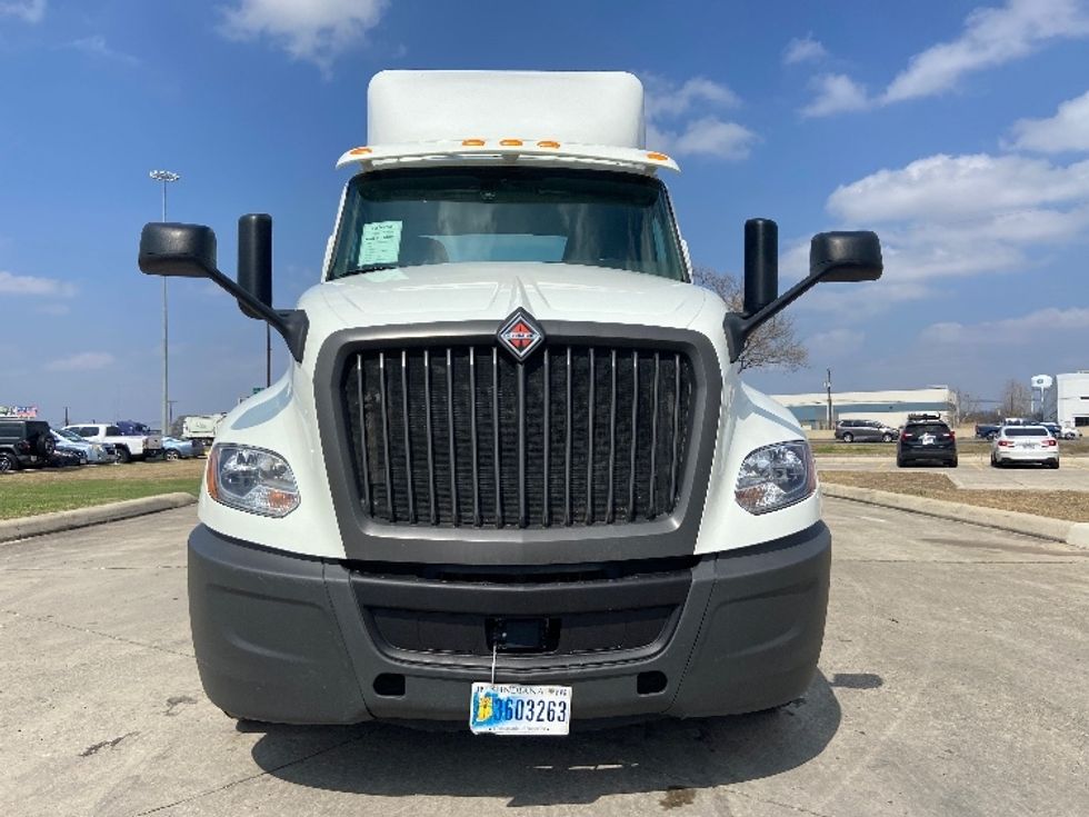 Day Cab Tractor-Heavy Duty Tractors-International-2021-LT625-San Antonio-TX-214,097\n\t\tmiles-$ 42,250 - Image 2