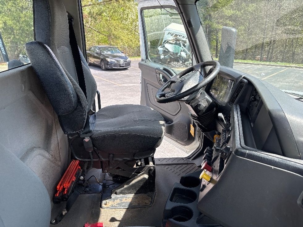 Day Cab Tractor-Heavy Duty Tractors-International-2021-LT625-West Columbia-SC-194,870\n\t\tmiles-$ 42,250 - Image 14