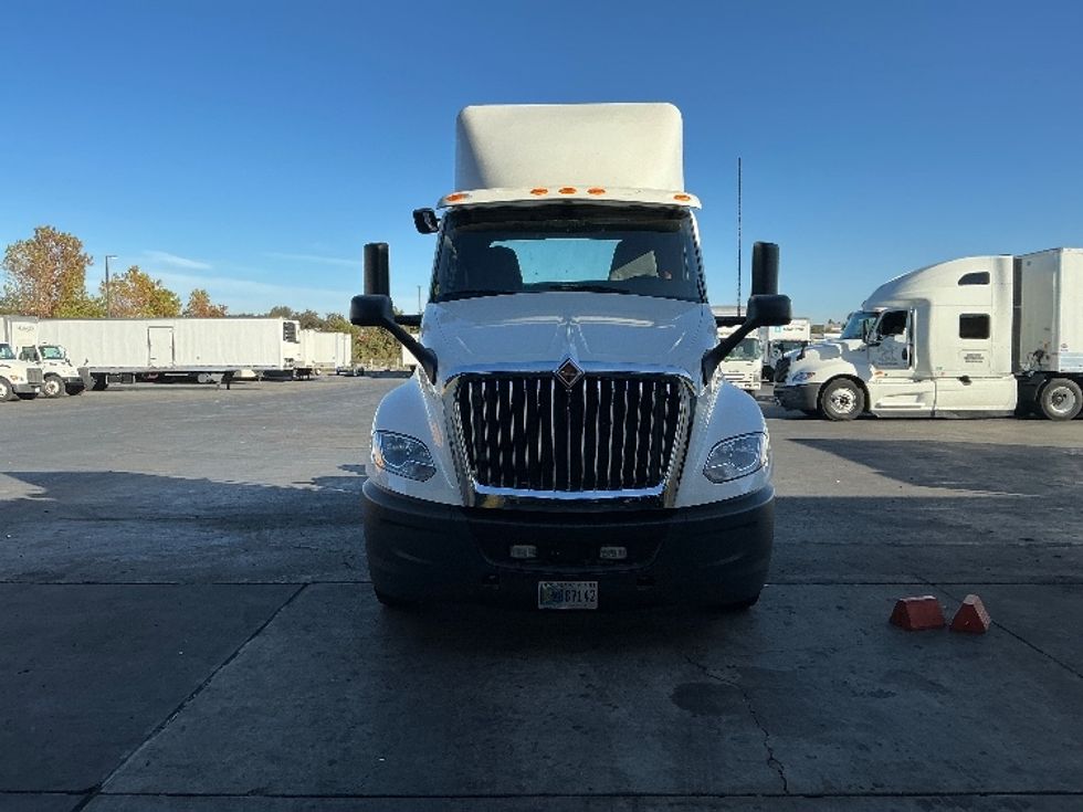Day Cab Tractor-Heavy Duty Tractors-International-2021-LT625-West Sacramento-CA-347,976\n\t\tmiles-$ 55,250 - Image 2