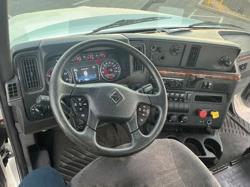 Day Cab Tractor-Heavy Duty Tractors-International-2021-LT625-West Sacramento-CA-358,892\n\t\tmiles-$ 54,250 - Image 11