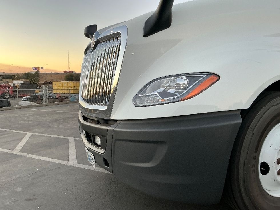 Day Cab Tractor-Heavy Duty Tractors-International-2021-LT625-West Sacramento-CA-358,892\n\t\tmiles-$ 54,250 - Image 19