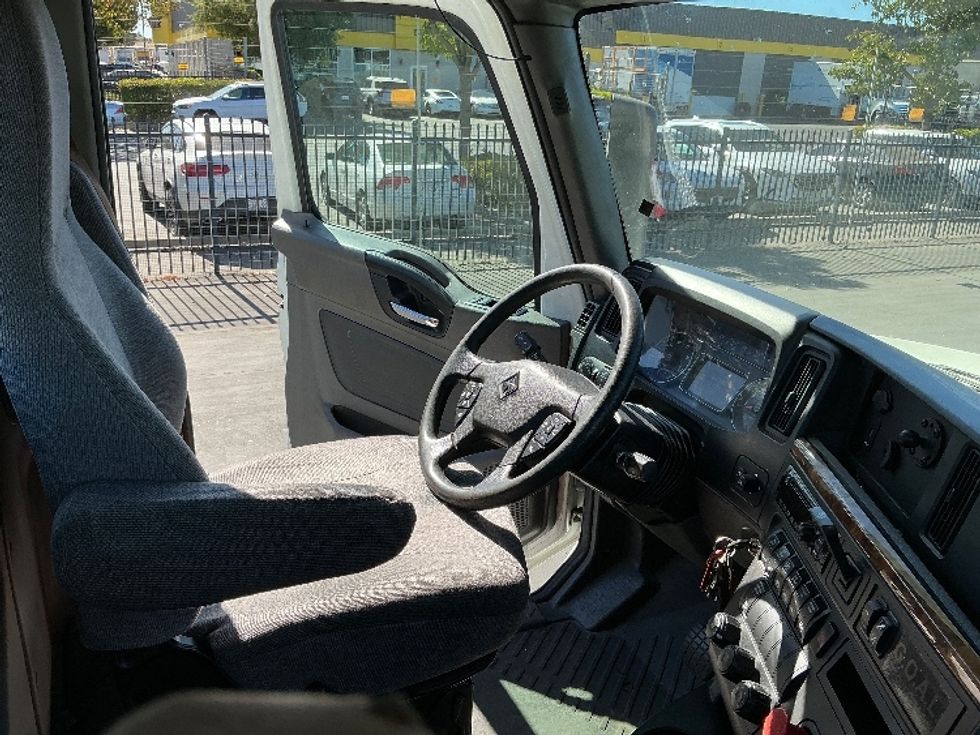 Day Cab Tractor-Heavy Duty Tractors-International-2021-LT625-West Sacramento-CA-362,180\n\t\tmiles-$ 54,500 - Image 14