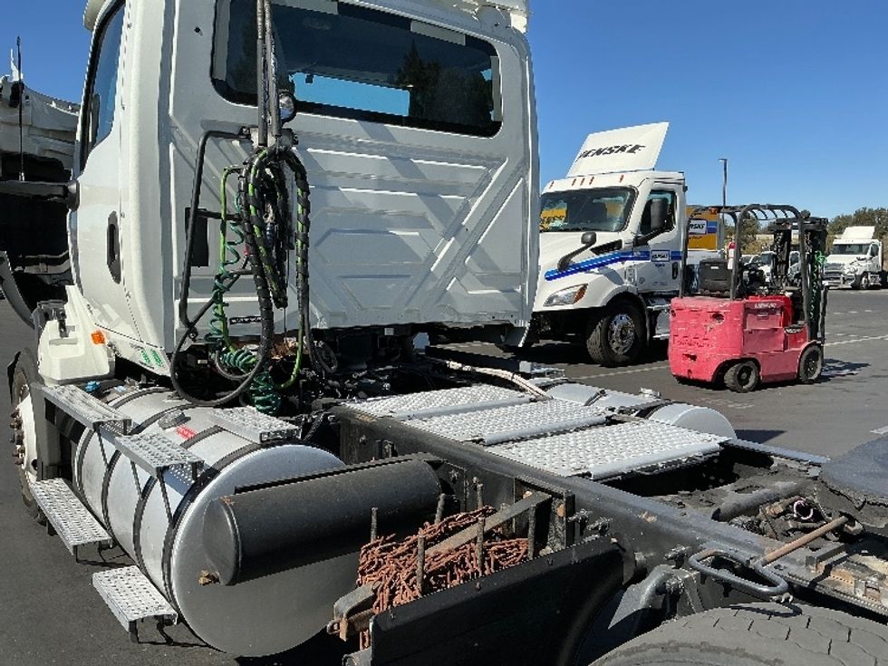 Day Cab Tractor-Heavy Duty Tractors-International-2021-LT625-West Sacramento-CA-362,180\n\t\tmiles-$ 54,500 - Image 17