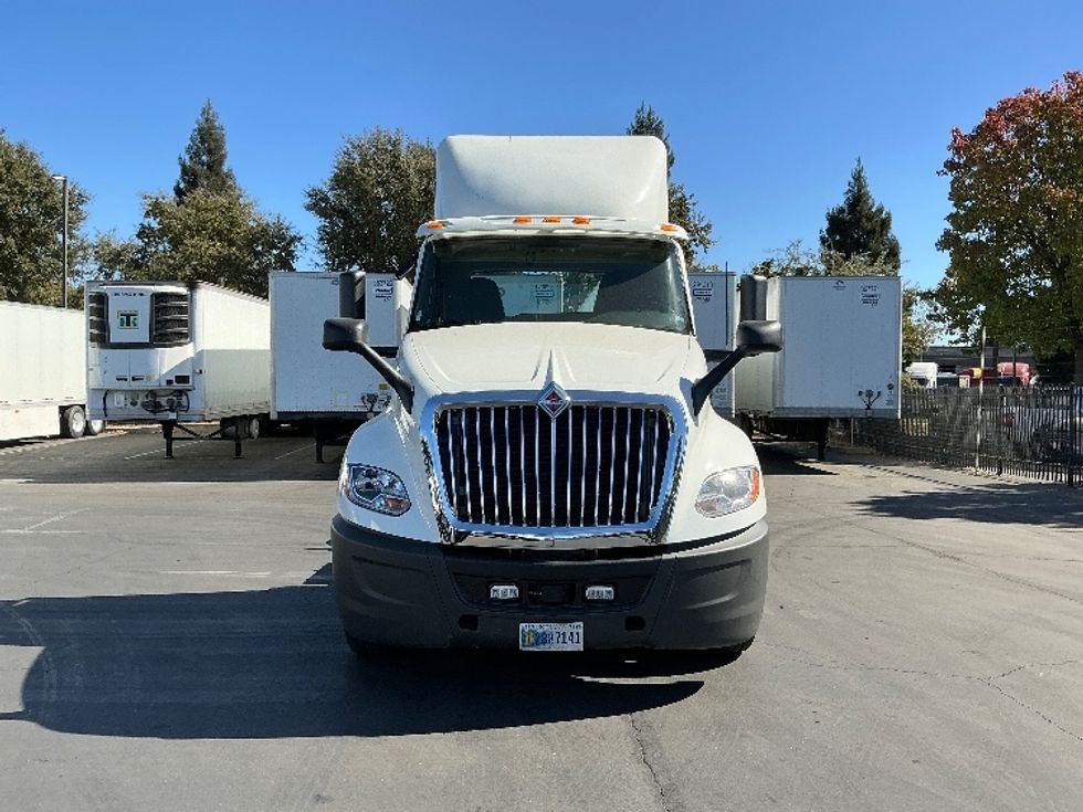 Day Cab Tractor-Heavy Duty Tractors-International-2021-LT625-West Sacramento-CA-362,180\n\t\tmiles-$ 54,500 - Image 2