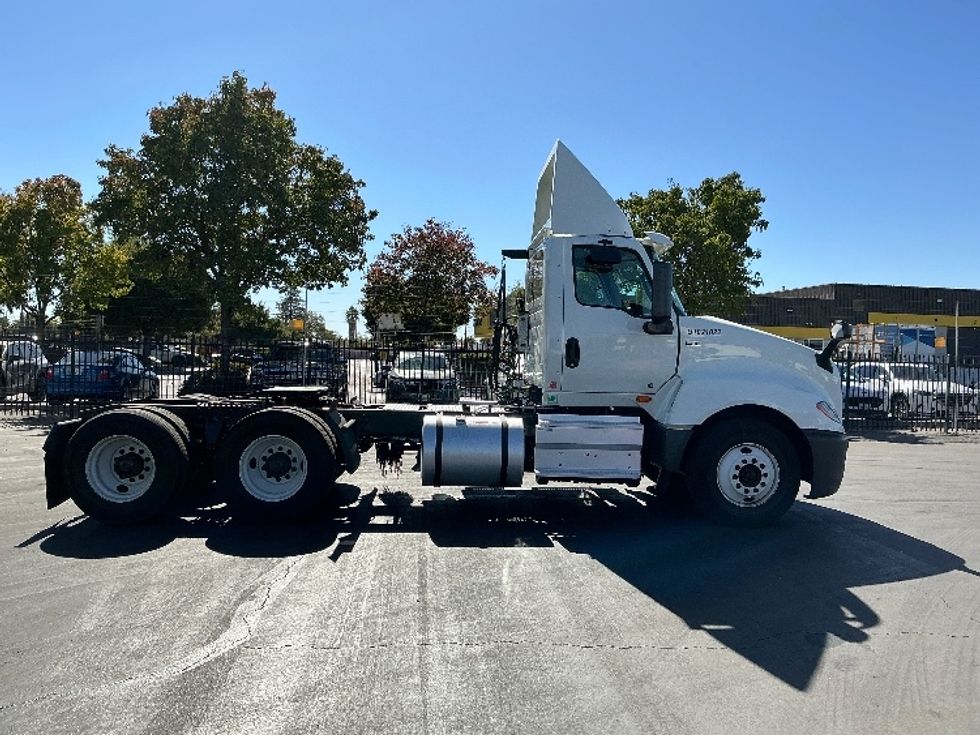 Day Cab Tractor-Heavy Duty Tractors-International-2021-LT625-West Sacramento-CA-362,180\n\t\tmiles-$ 54,500 - Image 8