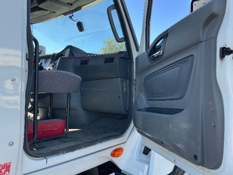Day Cab Tractor-Heavy Duty Tractors-International-2021-LT625-West Sacramento-CA-408,345\n\t\tmiles-$ 51,250 - Image 12