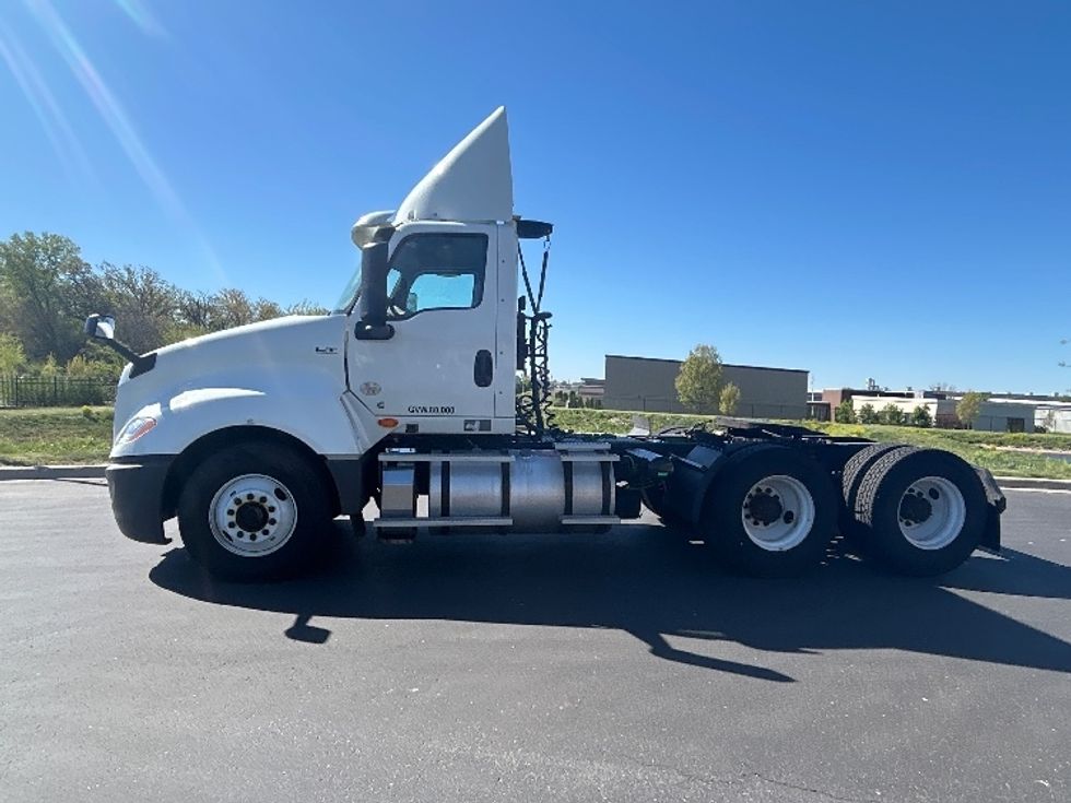 Day Cab Tractor-Heavy Duty Tractors-International-2021-LT625-Windsor-WI-291,804\n\t\tmiles-$ 45,750 - Image 4