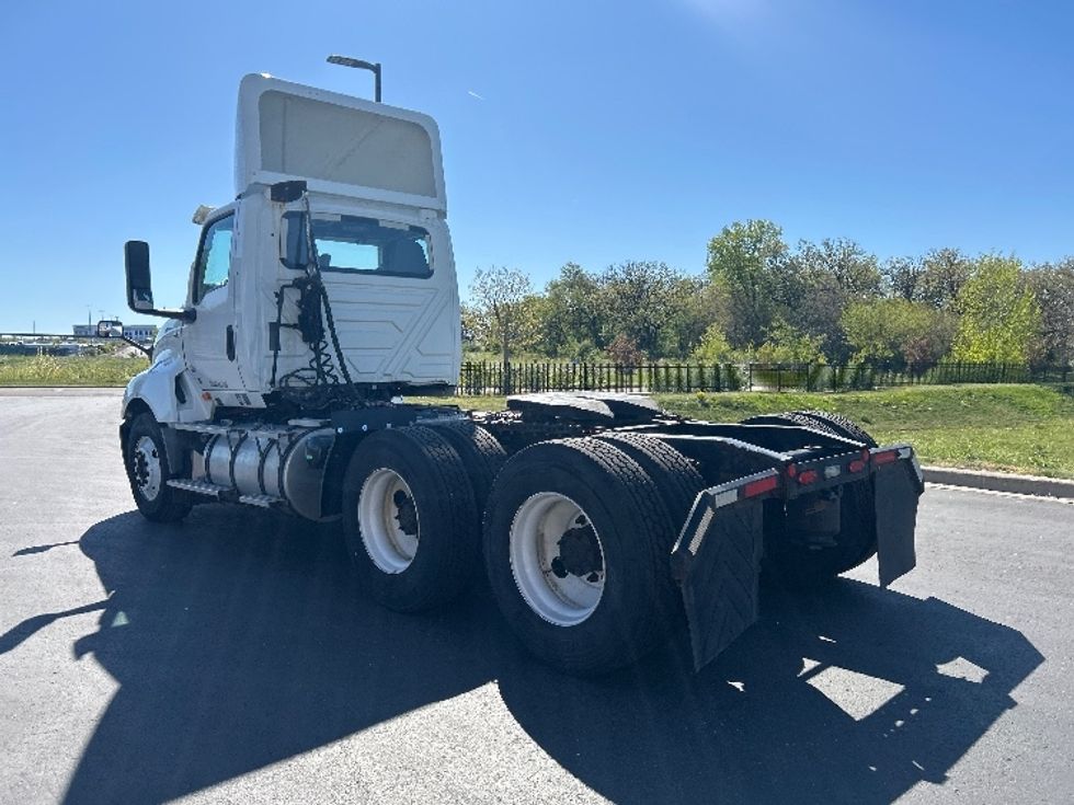 Day Cab Tractor-Heavy Duty Tractors-International-2021-LT625-Windsor-WI-291,804\n\t\tmiles-$ 45,750 - Image 5