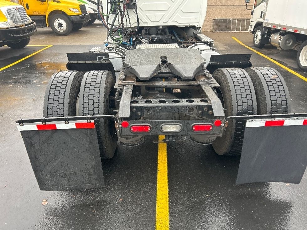 Day Cab Tractor-Heavy Duty Tractors-International-2021-RH613-Brooklyn Park-MN-34,220\n\t\tmiles-$ 32,500 - Image 6