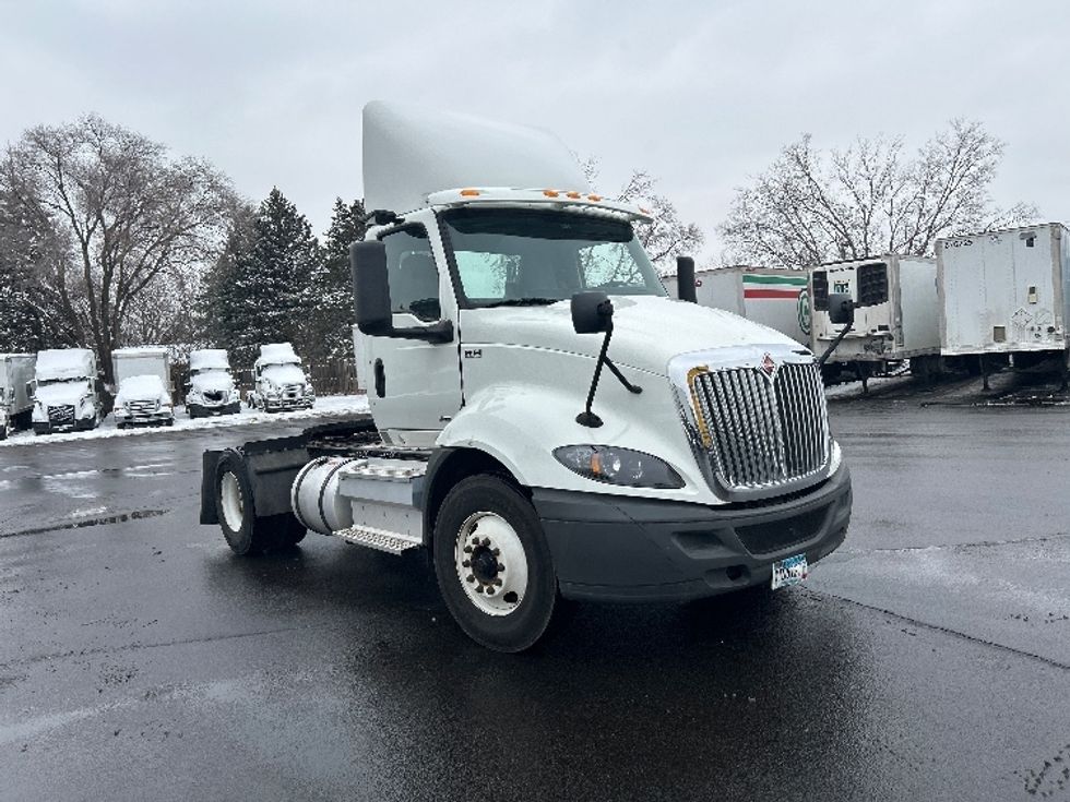 Day Cab Tractor-Heavy Duty Tractors-International-2021-RH613-Brooklyn Park-MN-90,368\n\t\tmiles-$ 32,250 - Image 1