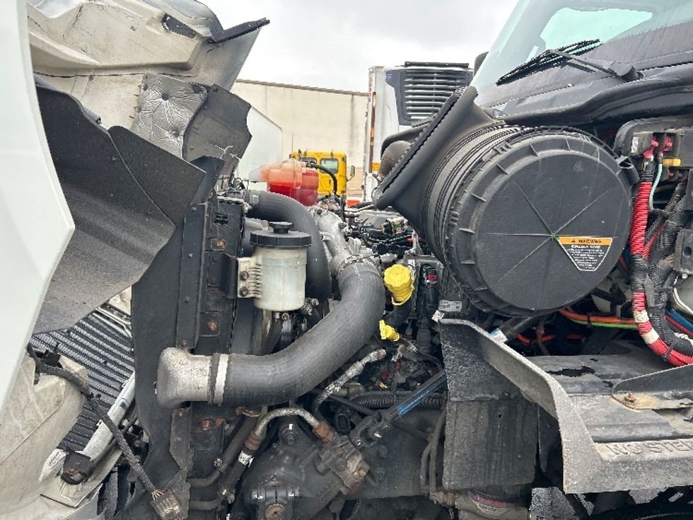 Day Cab Tractor-Heavy Duty Tractors-International-2021-RH613-Brooklyn Park-MN-90,368\n\t\tmiles-$ 32,250 - Image 16