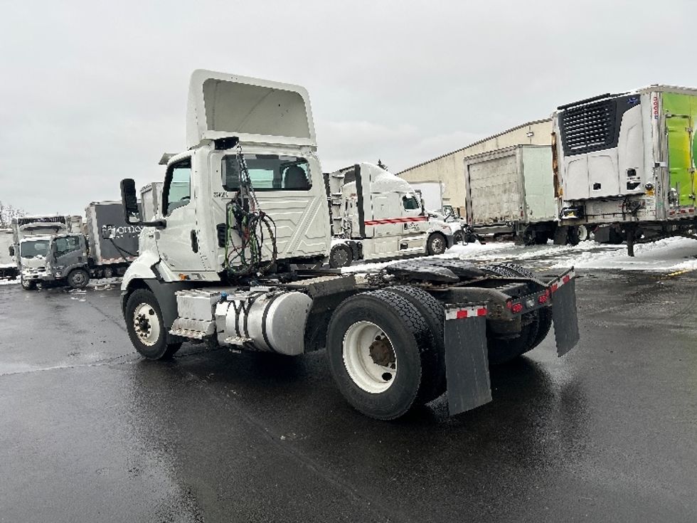 Day Cab Tractor-Heavy Duty Tractors-International-2021-RH613-Brooklyn Park-MN-90,368\n\t\tmiles-$ 32,250 - Image 5