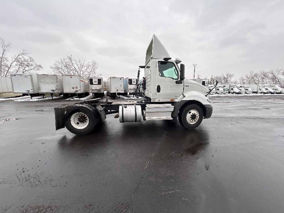 Day Cab Tractor-Heavy Duty Tractors-International-2021-RH613-Brooklyn Park-MN-90,368\n\t\tmiles-$ 32,250 - Image 8