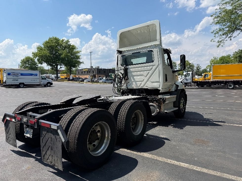 Day Cab Tractor-Heavy Duty Tractors-International-2021-RH613-Capitol Heights-MD-113,088\n\t\tmiles-$ 45,000 - Image 4