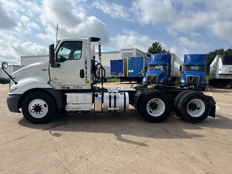 Day Cab Tractor-Heavy Duty Tractors-International-2021-RH613-Grand Prairie-TX-175,723\n\t\tmiles-$ 43,000 - Image 4