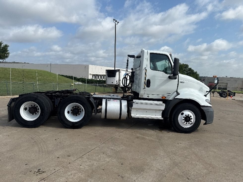 Day Cab Tractor-Heavy Duty Tractors-International-2021-RH613-Grand Prairie-TX-175,723\n\t\tmiles-$ 43,000 - Image 8