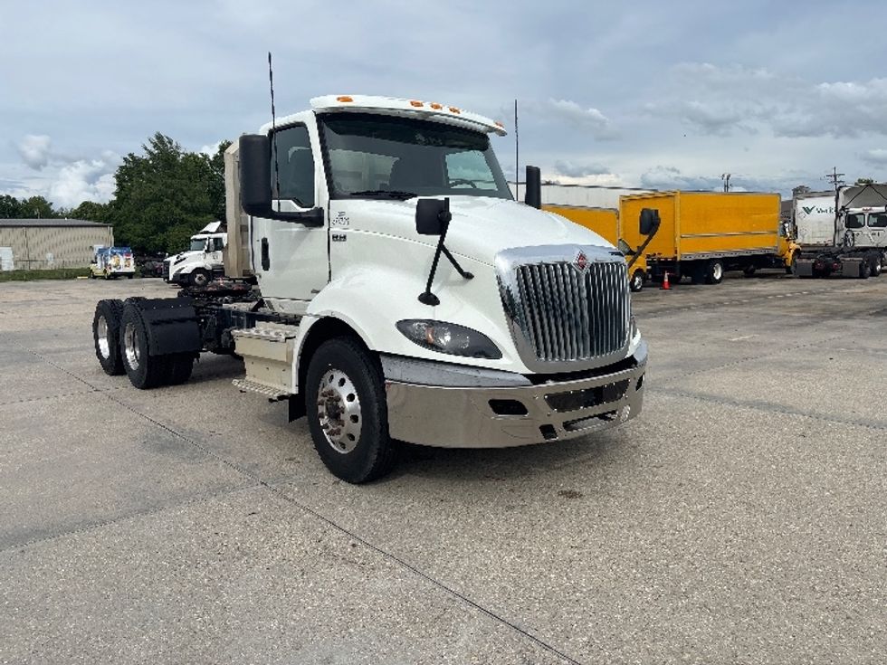 Day Cab Tractor-Heavy Duty Tractors-International-2021-RH613-Hammond-LA-203,197\n\t\tmiles-$ 42,750 - Image 1