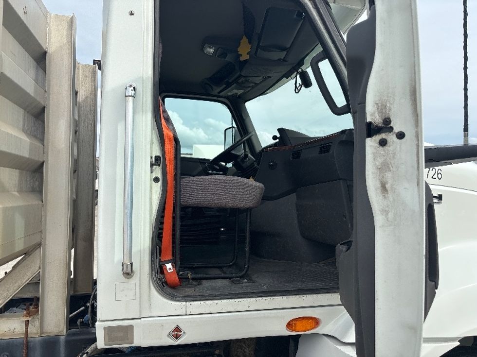 Day Cab Tractor-Heavy Duty Tractors-International-2021-RH613-Hammond-LA-203,197\n\t\tmiles-$ 42,750 - Image 12